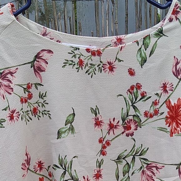 Ces Femme Blouse Cream Floral - No Size Tag - See Measurements - Picture 3 of 14